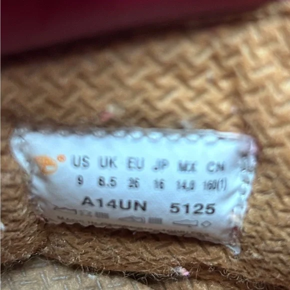 Red Timberland Nubuck Lace Up Lug Sole Waterproof Kids Unisex Boots Siz… - Picture 8 of 10